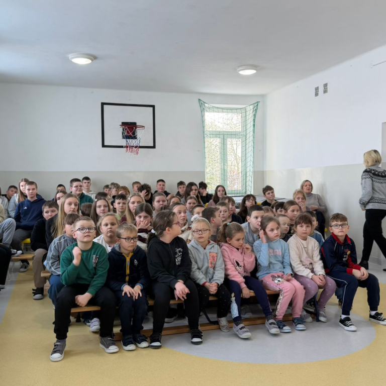 Przeciwdziałanie hejtowi zaczyna się od rozmowy